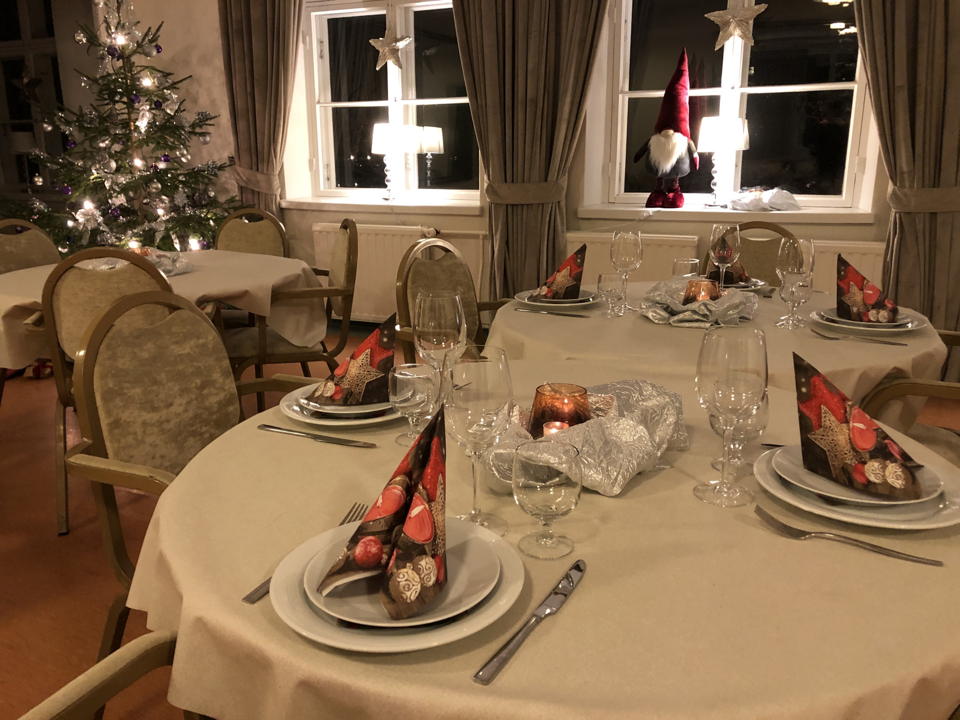 christmas dining setup Bromarv gard